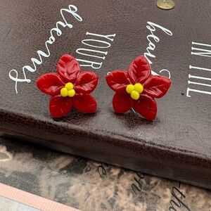 Vintage Red Flower Stud Earrings Yellow Center Retro Plastic Lucite
